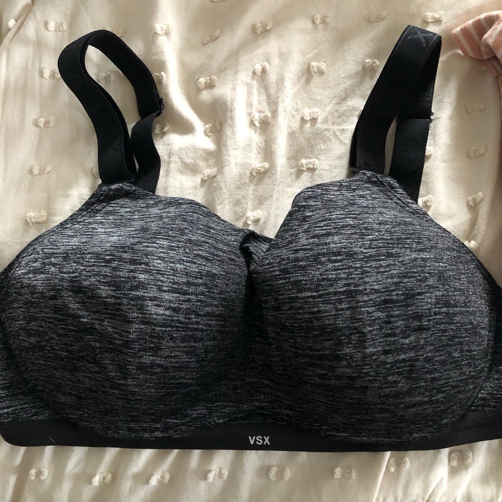 VSX sports bra NEVER WORN